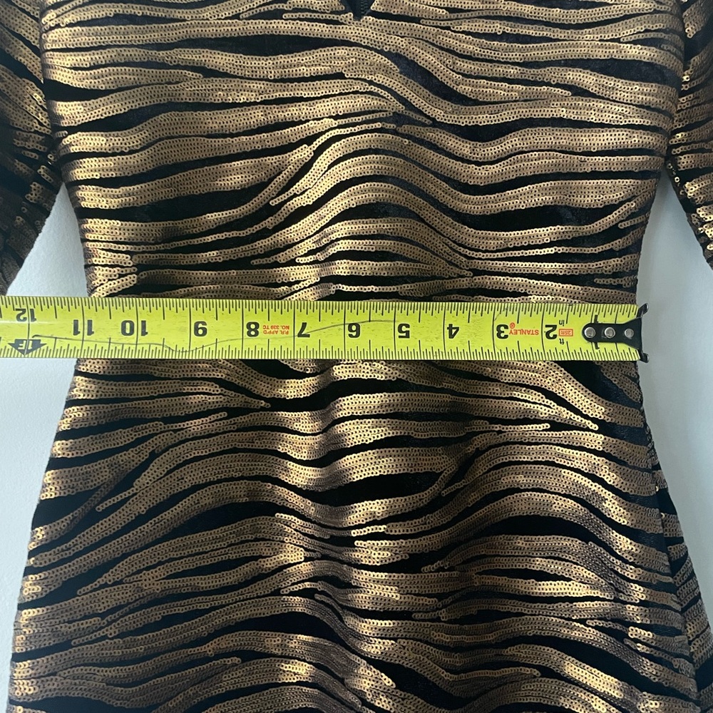 Alice + Olivia Inka Sequin animal print dress 2 - Picture 5 of 5